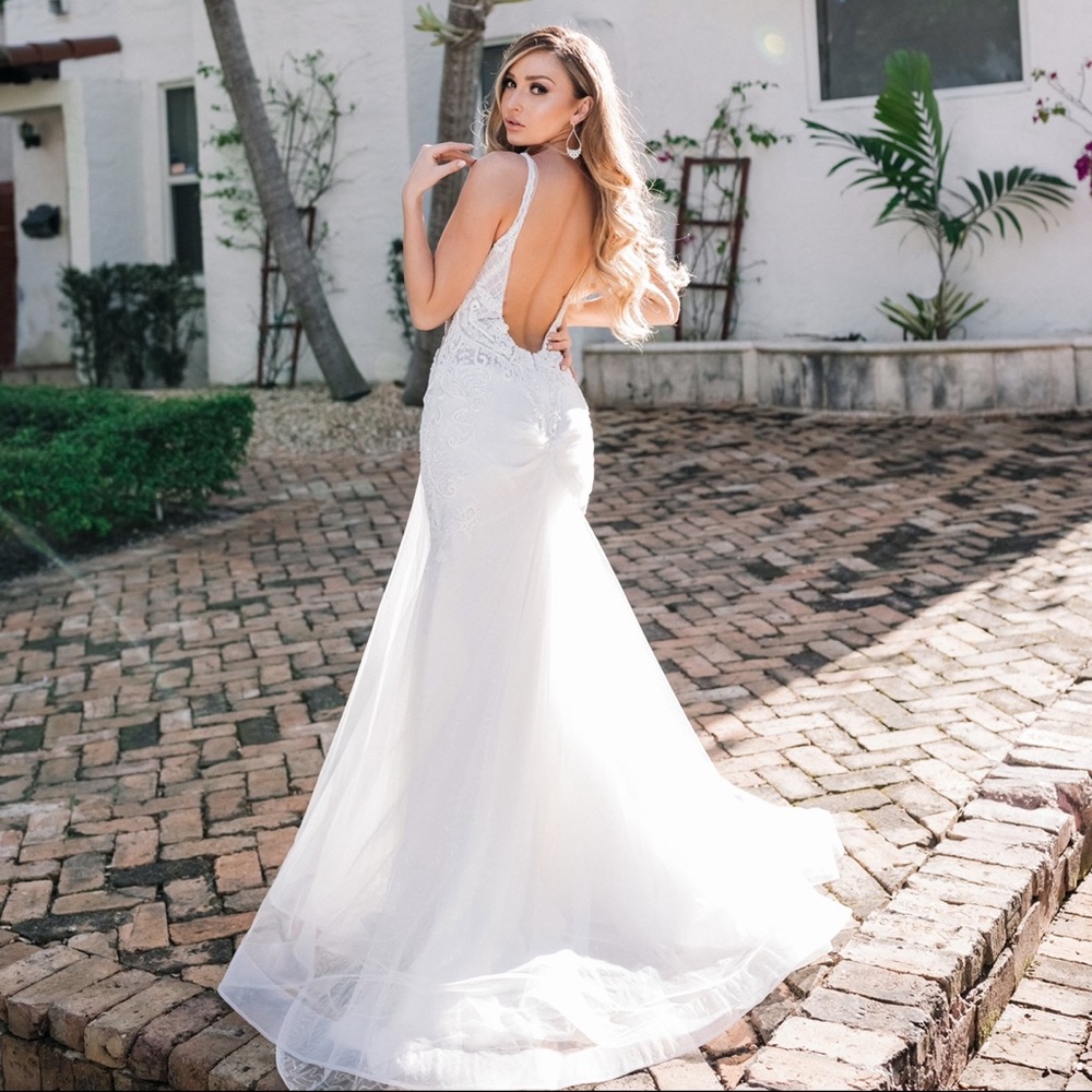 Wedding dress
